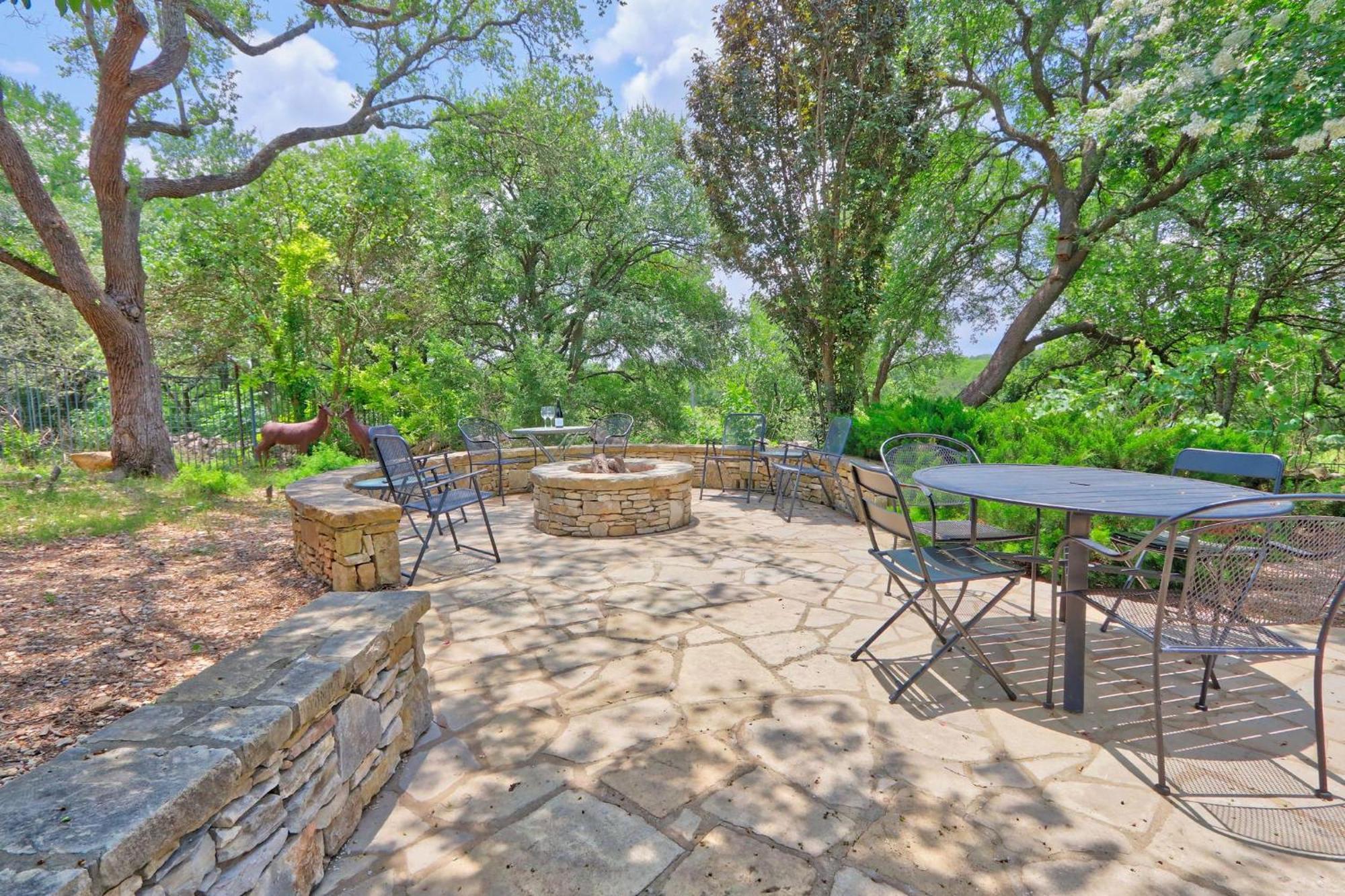 Fall Creek Vineyards Wine Country Inn Dripping Springs Buitenkant foto